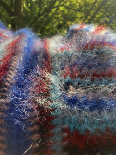 Fuzzy 100 angora pullover - 100%,