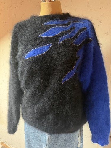 Sixth sense pullover - sixth,